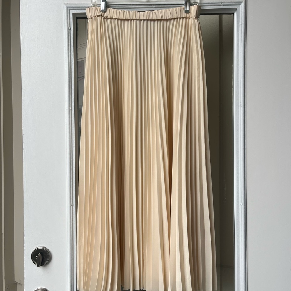 & Other Stories Cream A-Line Pleated Skirt